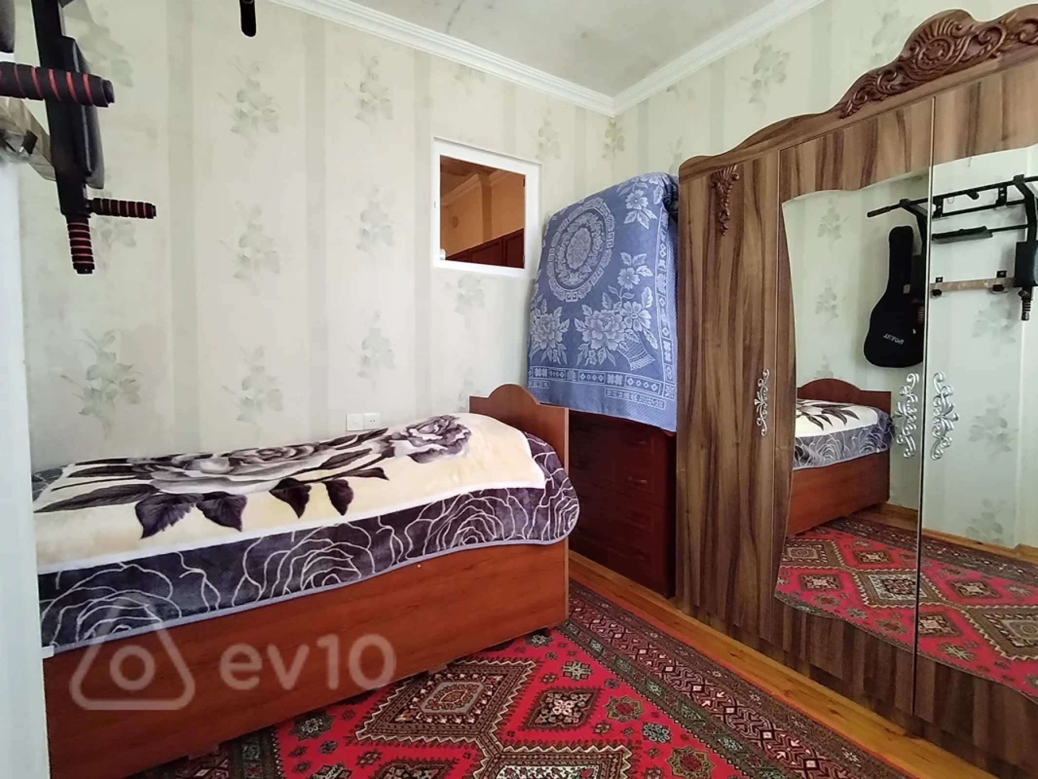 Satılır 3 otaqlı köhnə tikili 76.3 m²