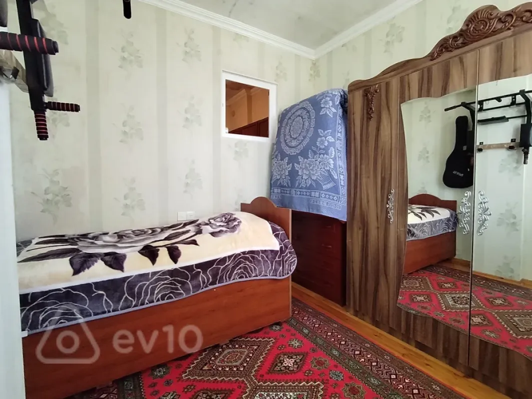 Satılır 3 otaqlı köhnə tikili 76.3 m²