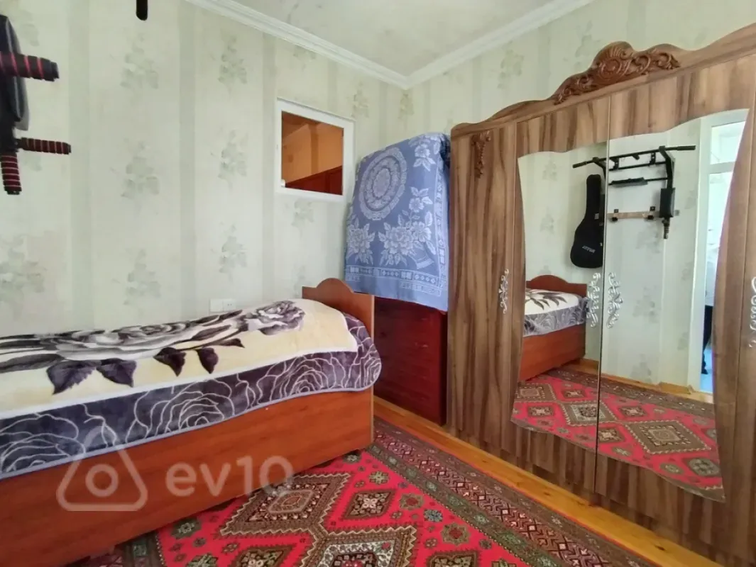 Satılır 3 otaqlı köhnə tikili 76.3 m²