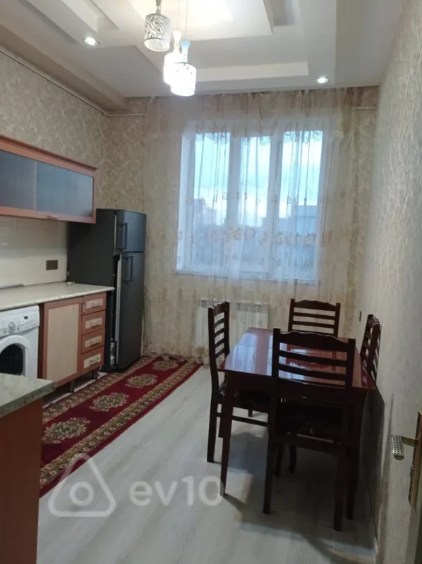 Kirayə verilir 2 otaqlı yeni tikili 65 m²