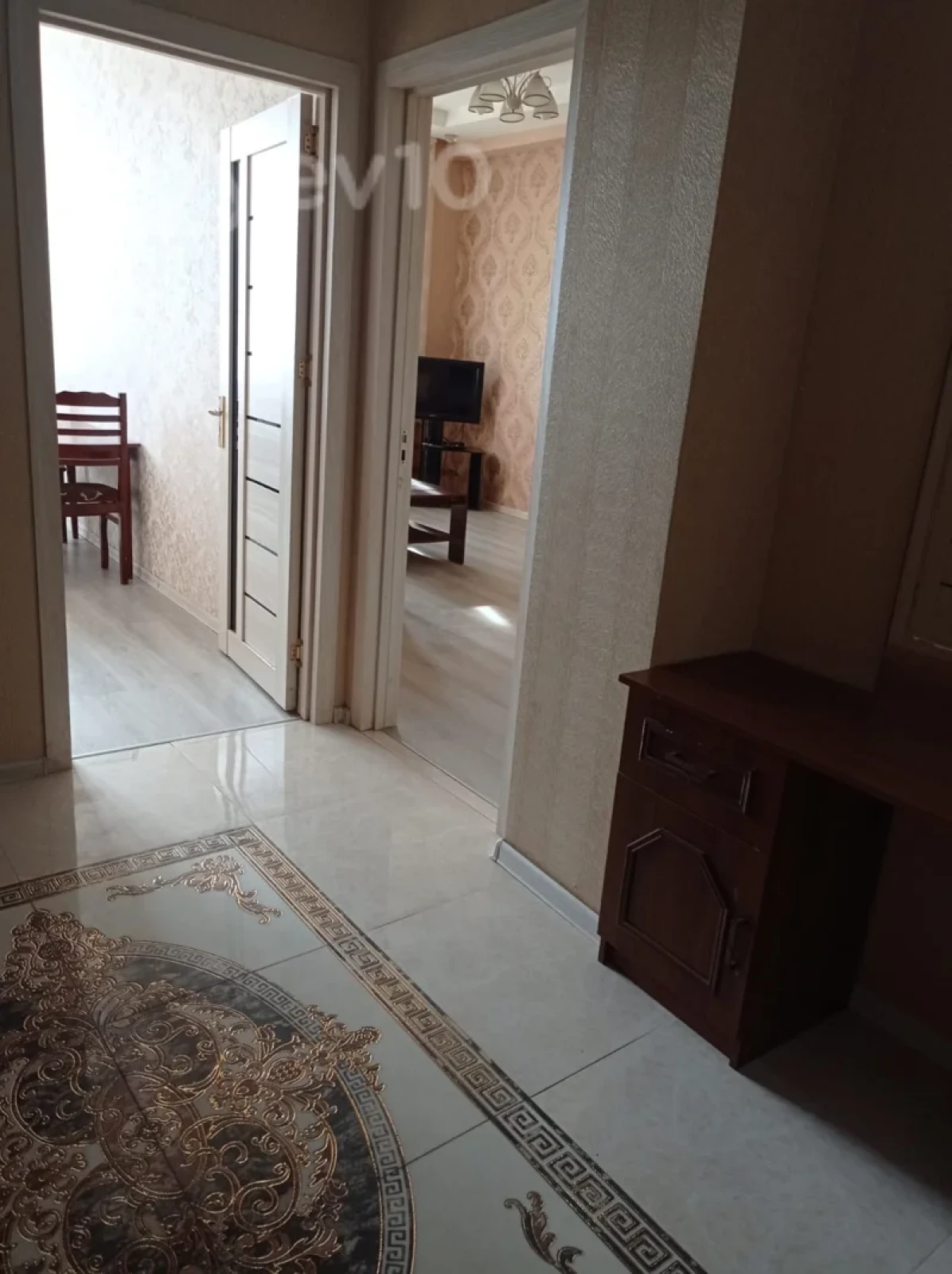 Kirayə verilir 2 otaqlı yeni tikili 65 m²