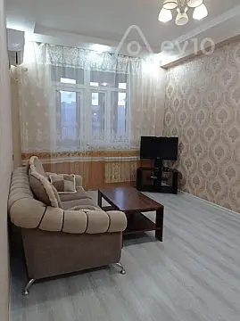Kirayə verilir 2 otaqlı yeni tikili 65 m²