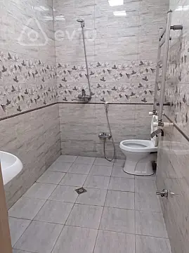 Kirayə verilir 2 otaqlı yeni tikili 65 m²