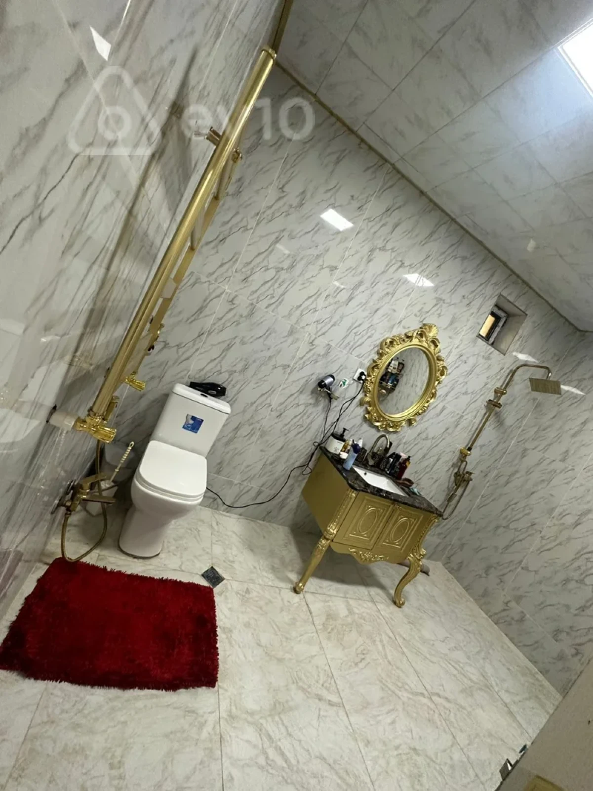 Satılır 4 otaqlı həyət evi 300 m²