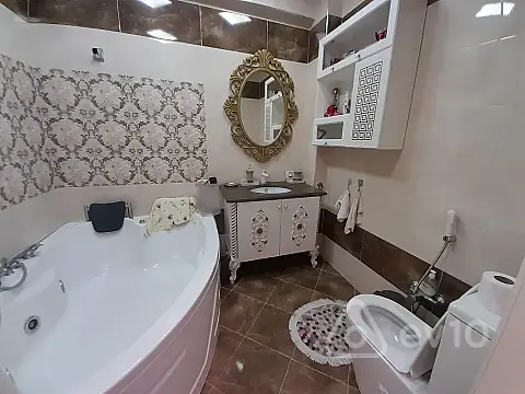 Kirayə verilir 3 otaqlı yeni tikili 120 m²