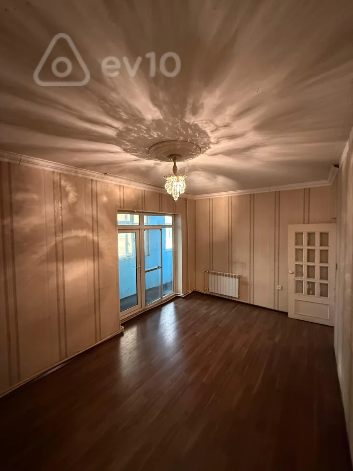 Kirayə verilir 3 otaqlı köhnə tikili 85 m²