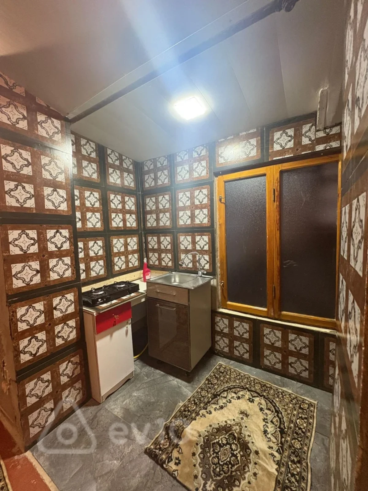 Kirayə verilir 2 otaqlı yeni tikili 50 m²