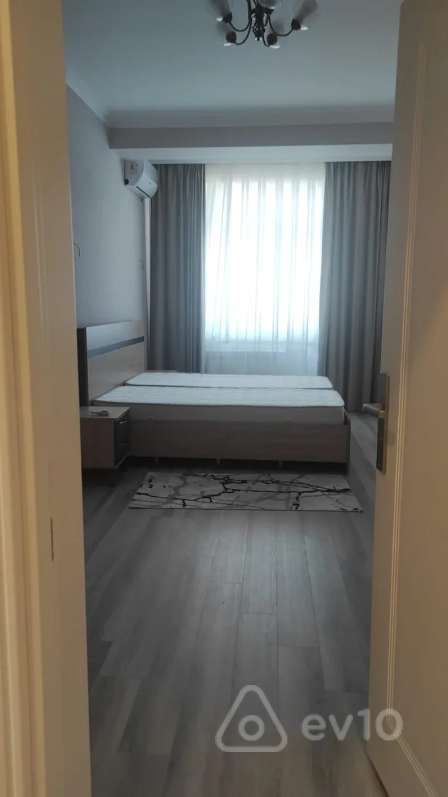 Kirayə verilir 3 otaqlı yeni tikili 105 m²