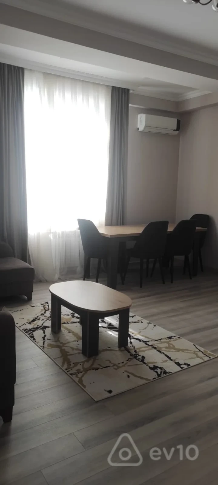 Kirayə verilir 3 otaqlı yeni tikili 105 m²