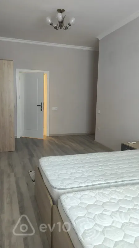 Kirayə verilir 3 otaqlı yeni tikili 105 m²