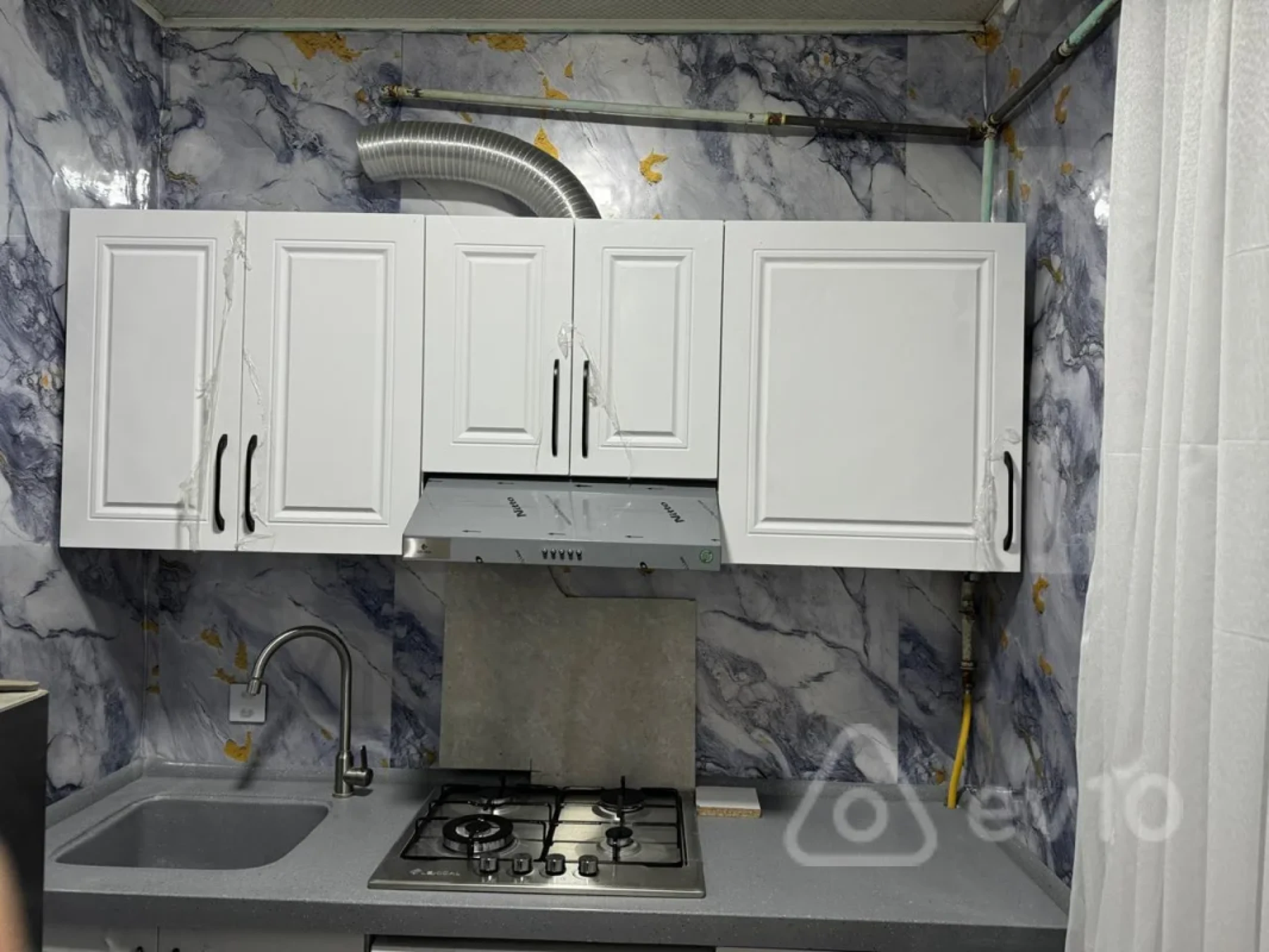 Kirayə verilir 3 otaqlı yeni tikili 70 m²