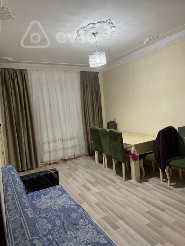 Kirayə verilir 3 otaqlı yeni tikili 70 m²