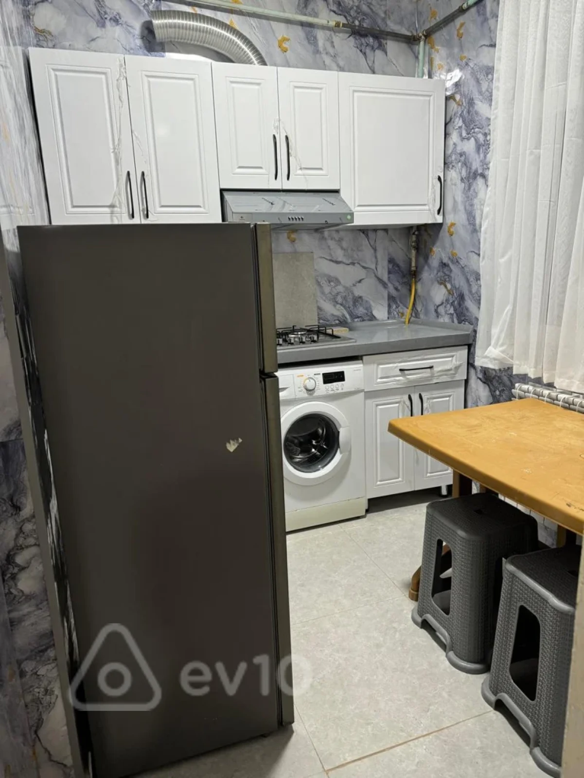 Kirayə verilir 3 otaqlı yeni tikili 70 m²