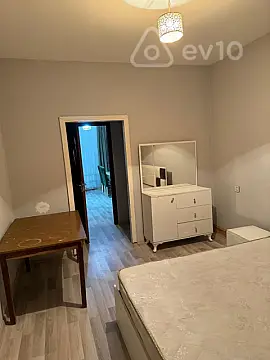 Kirayə verilir 3 otaqlı yeni tikili 70 m²