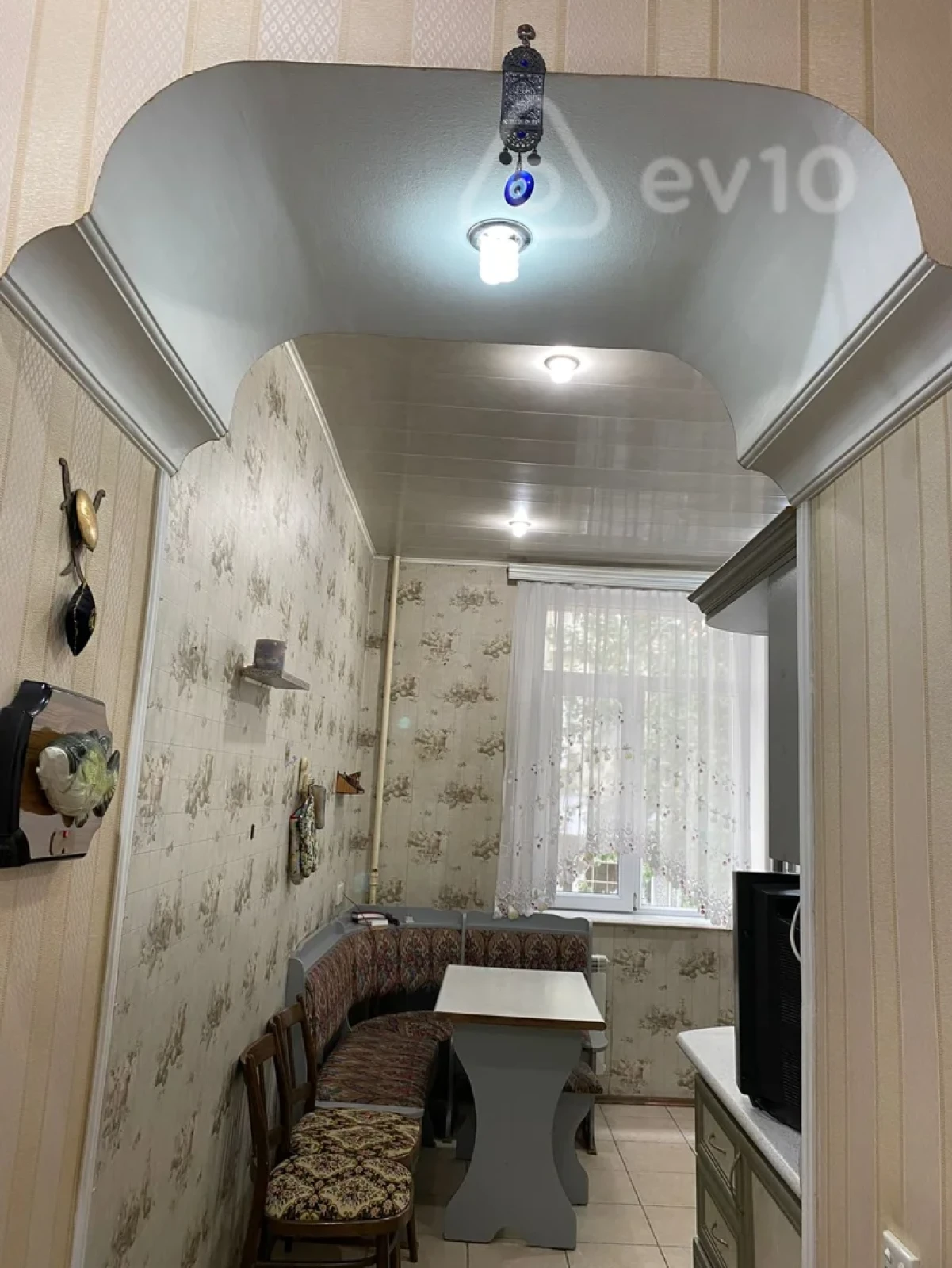 Kirayə verilir 2 otaqlı köhnə tikili 60 m²