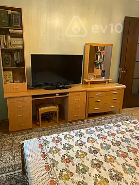 Kirayə verilir 2 otaqlı köhnə tikili 60 m²