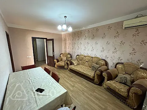 Kirayə verilir 3 otaqlı yeni tikili 75 m²