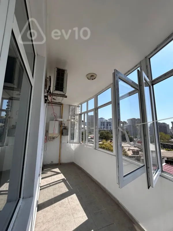 Kirayə verilir 2 otaqlı yeni tikili 100 m²