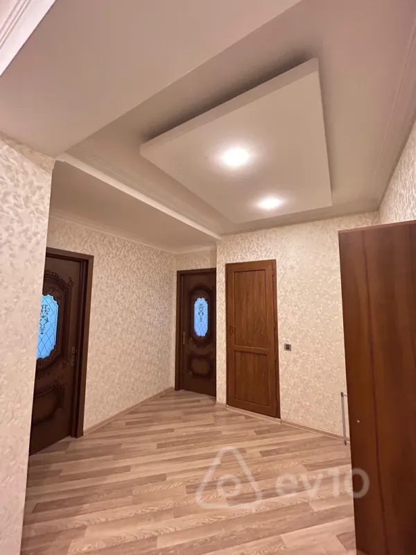 Kirayə verilir 2 otaqlı yeni tikili 100 m²