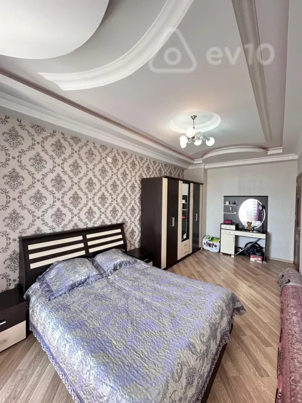 Kirayə verilir 2 otaqlı yeni tikili 100 m²