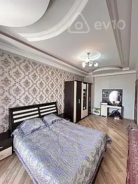 Kirayə verilir 2 otaqlı yeni tikili 100 m²