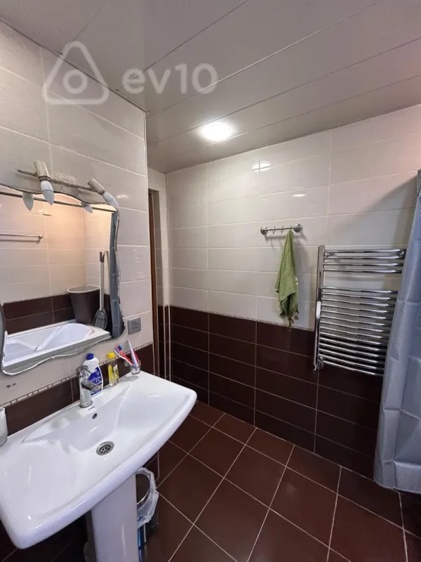 Kirayə verilir 2 otaqlı yeni tikili 100 m²