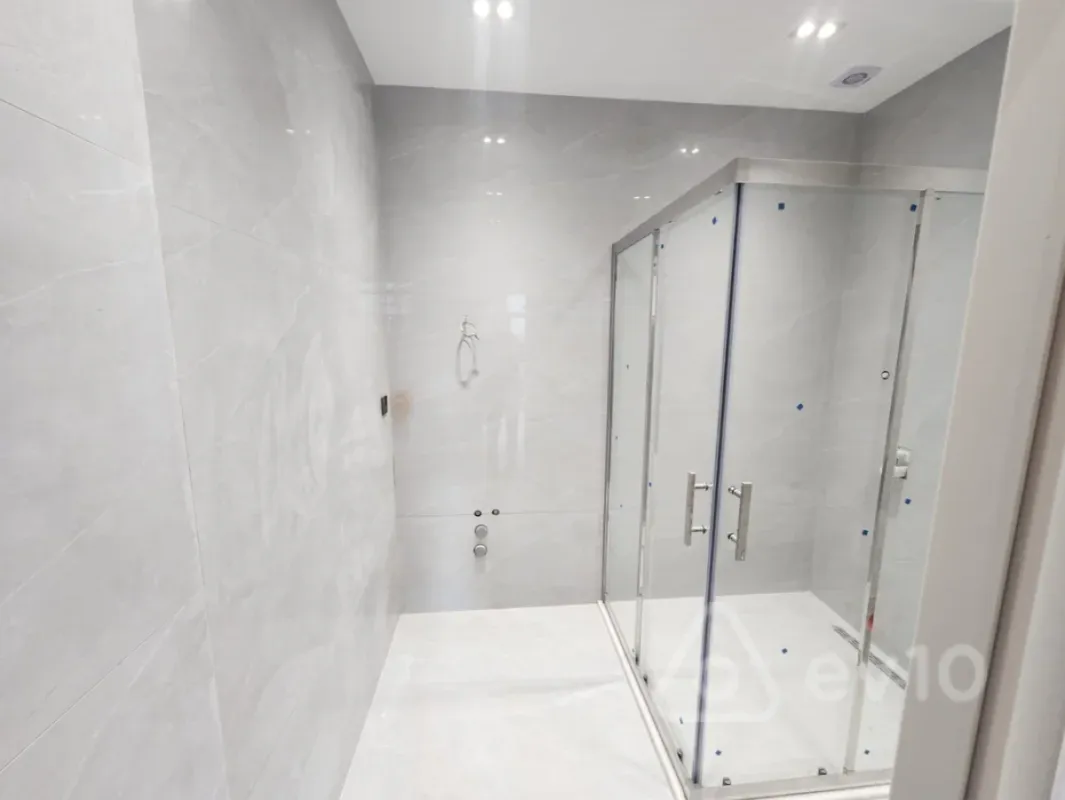 Kirayə verilir 6 otaqlı ofis 260 m²