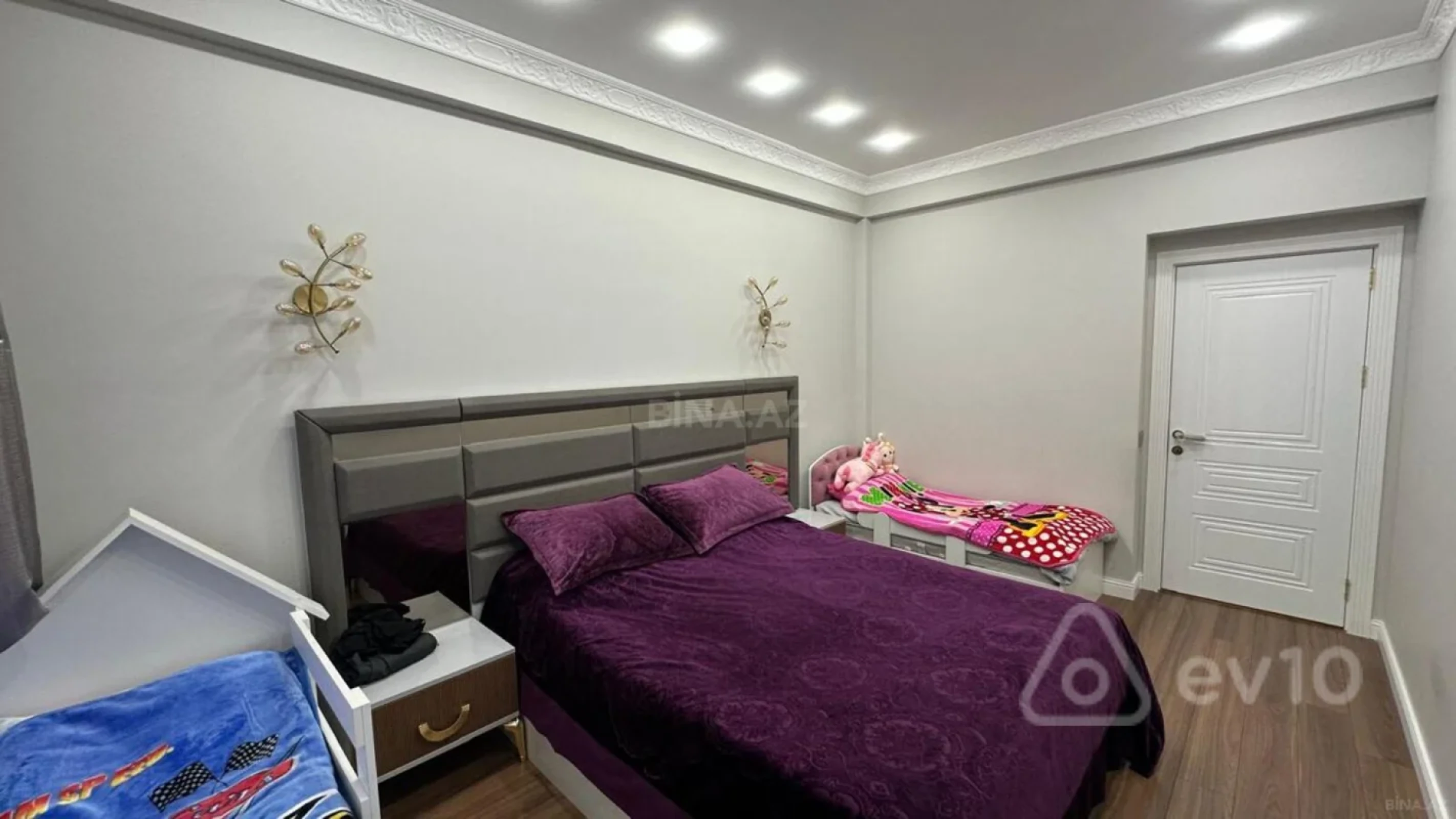 Kirayə verilir 2 otaqlı yeni tikili 70 m²