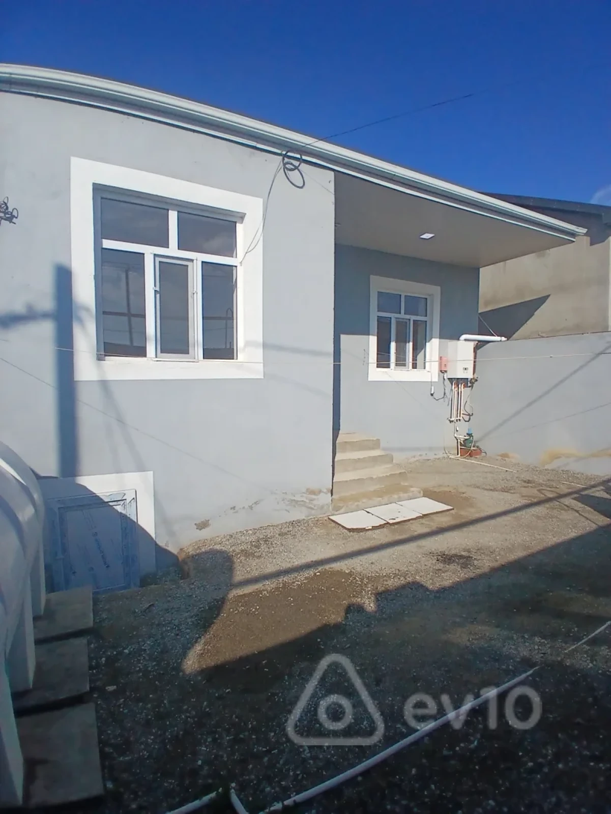 Kirayə verilir 3 otaqlı həyət evi 100 m²