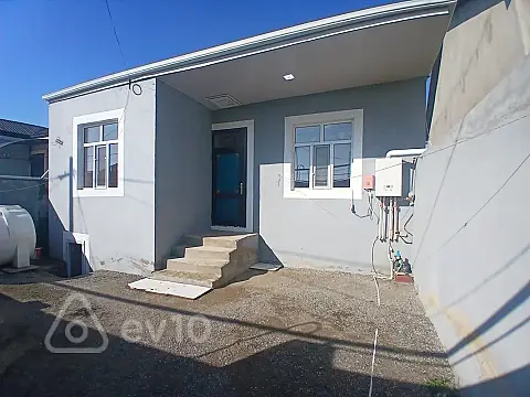 Kirayə verilir 3 otaqlı həyət evi 100 m²