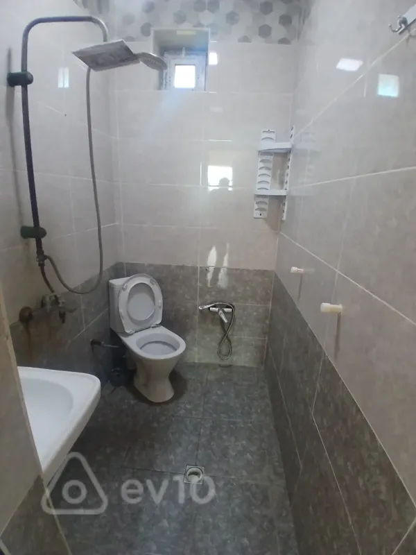 Kirayə verilir 3 otaqlı həyət evi 100 m²