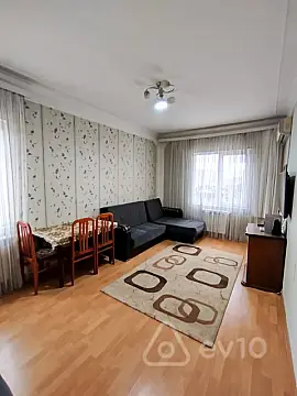 Kirayə verilir 1 otaqlı köhnə tikili 40 m²