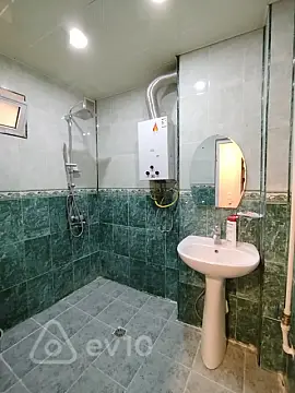 Kirayə verilir 1 otaqlı köhnə tikili 40 m²