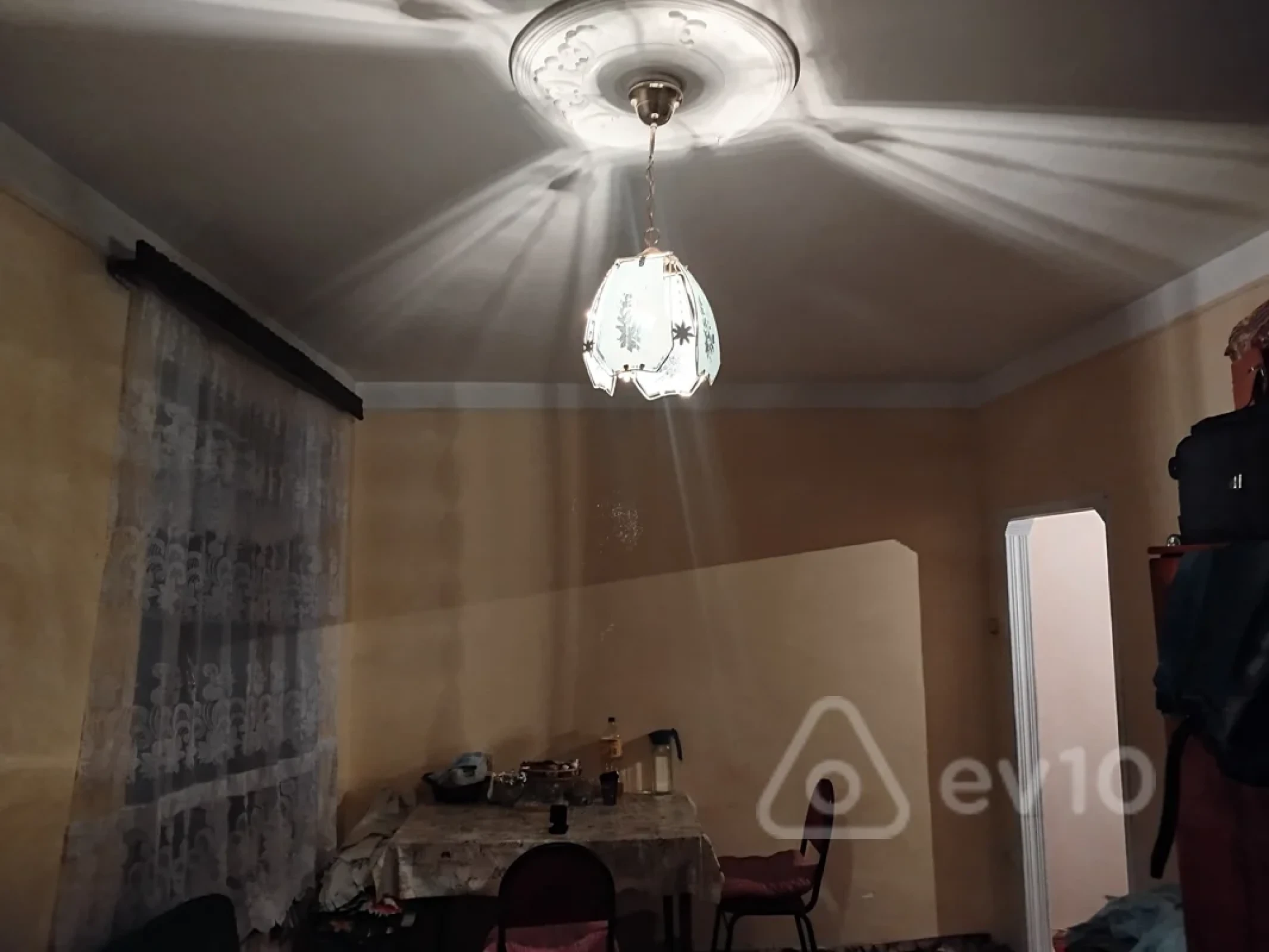 Kirayə verilir 1 otaqlı köhnə tikili 40 m²