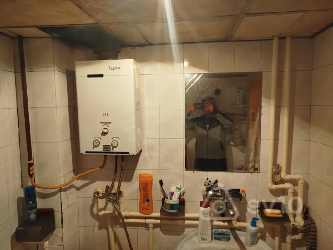 Kirayə verilir 1 otaqlı köhnə tikili 40 m²