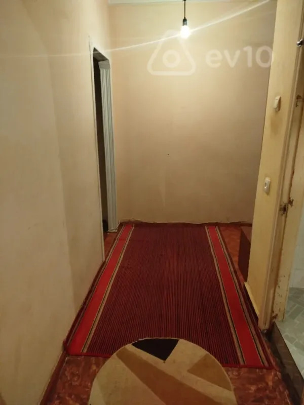 Kirayə verilir 1 otaqlı köhnə tikili 40 m²