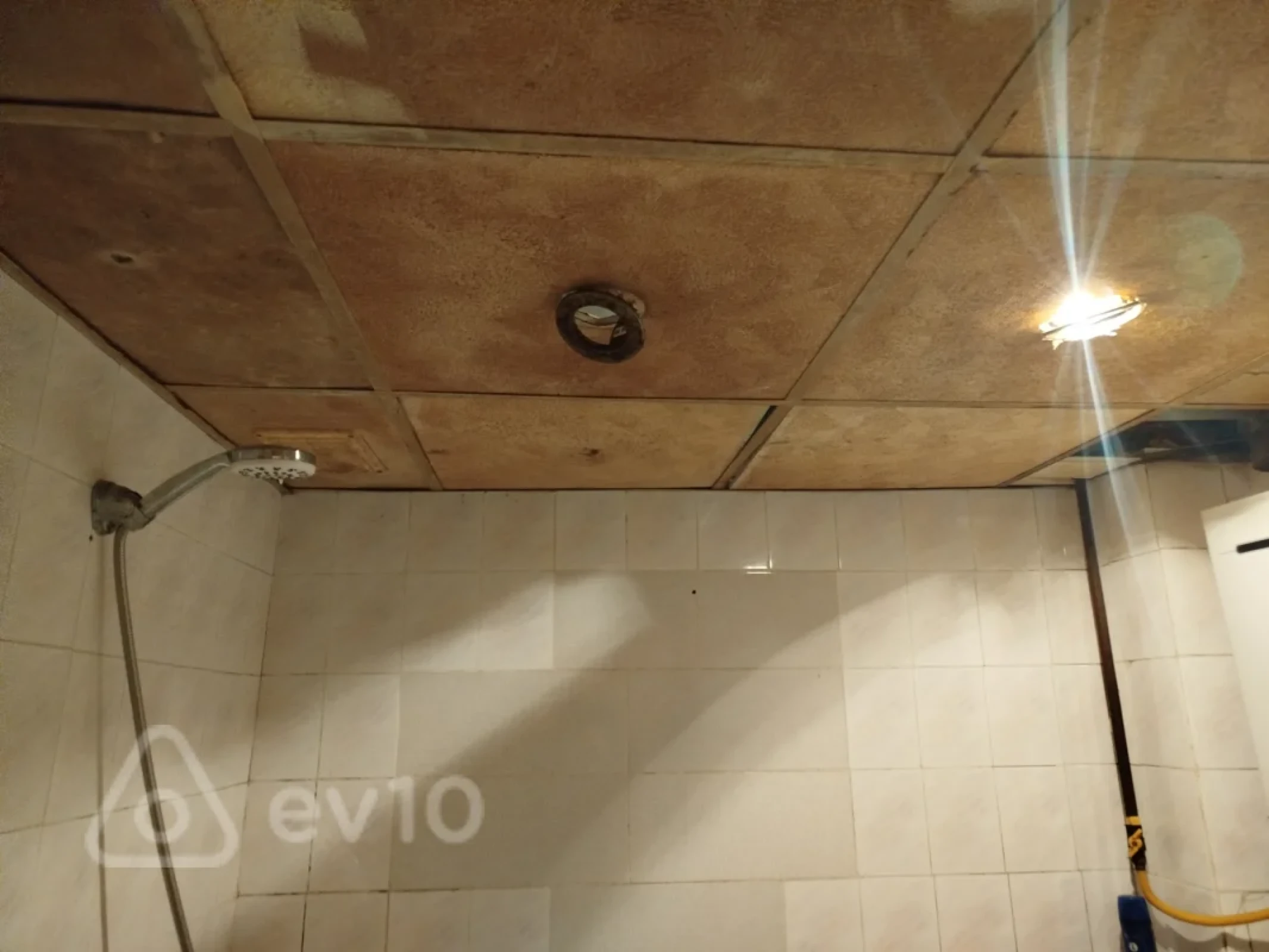 Kirayə verilir 1 otaqlı köhnə tikili 40 m²