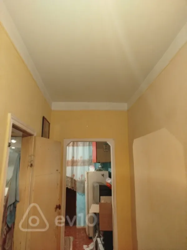 Kirayə verilir 1 otaqlı köhnə tikili 40 m²