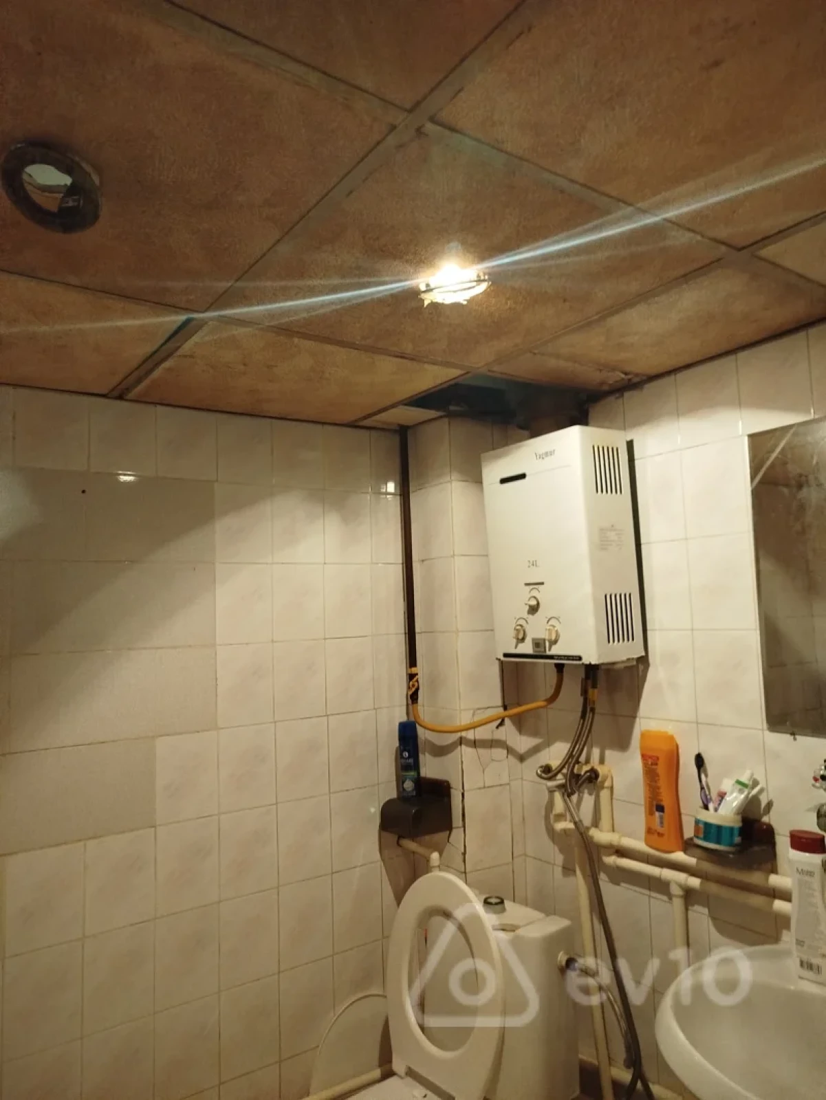 Kirayə verilir 1 otaqlı köhnə tikili 40 m²