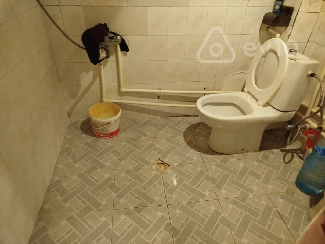 Kirayə verilir 1 otaqlı köhnə tikili 40 m²