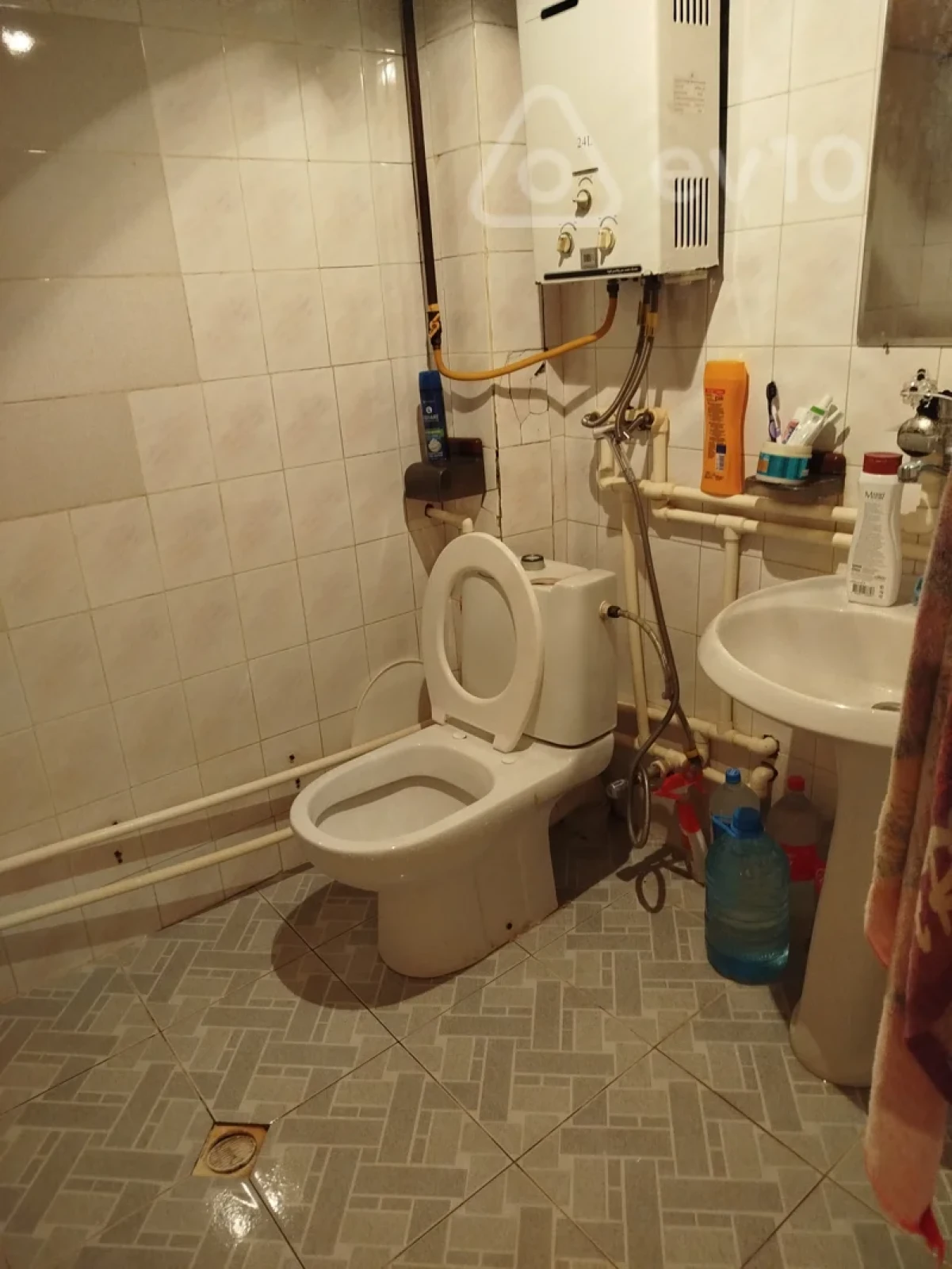 Kirayə verilir 1 otaqlı köhnə tikili 40 m²