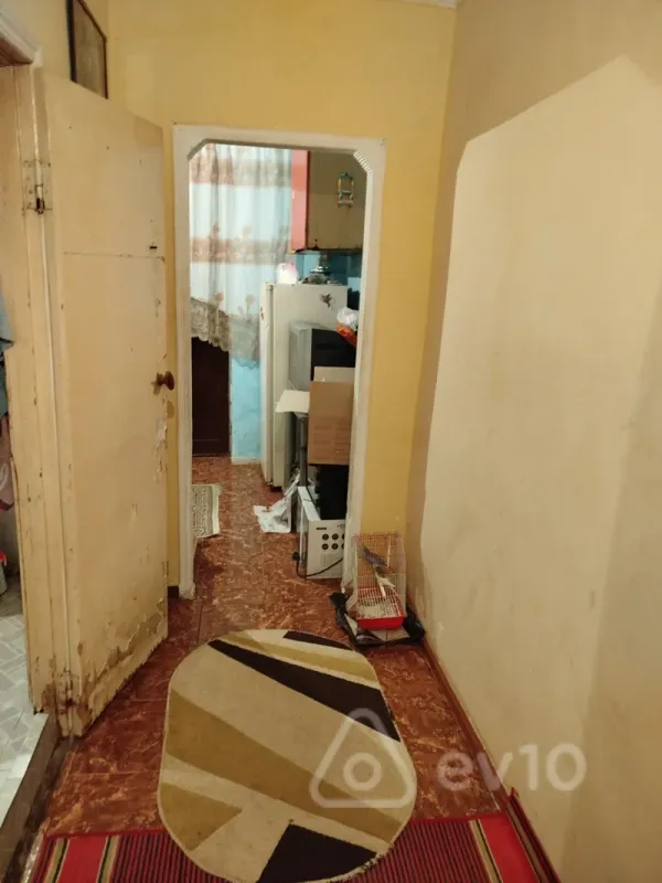 Kirayə verilir 1 otaqlı köhnə tikili 40 m²