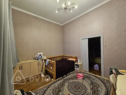 Satılır 2 otaqlı köhnə tikili 50 m²