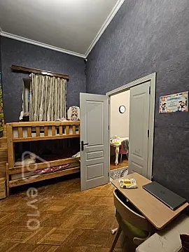 Satılır 2 otaqlı köhnə tikili 50 m²