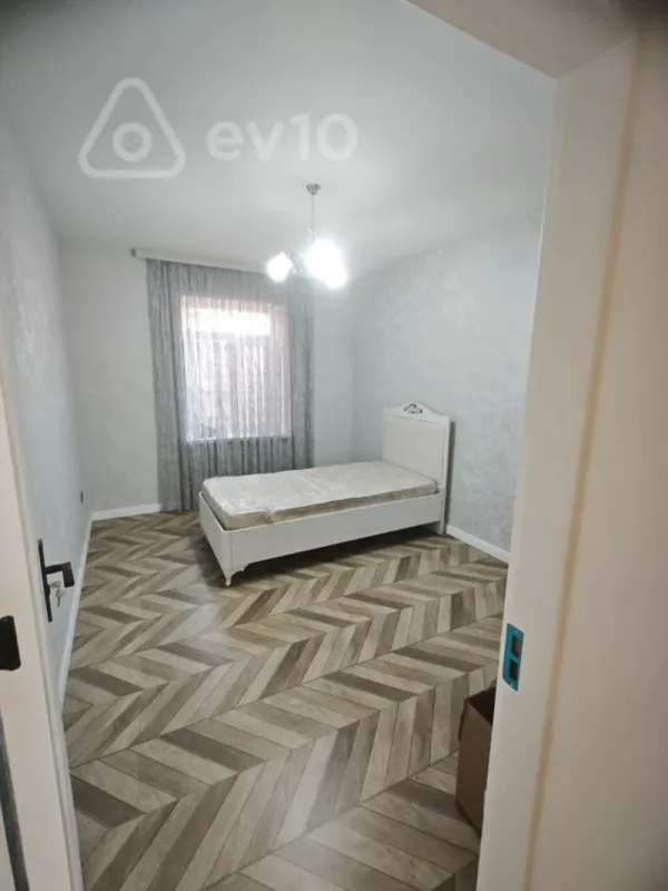 Kirayə verilir 3 otaqlı həyət evi 157 m²