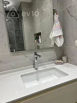 Kirayə verilir 2 otaqlı yeni tikili 63 m²