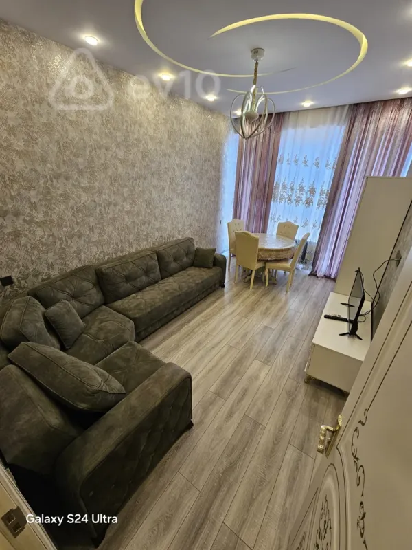 Kirayə verilir 2 otaqlı yeni tikili 56 m²