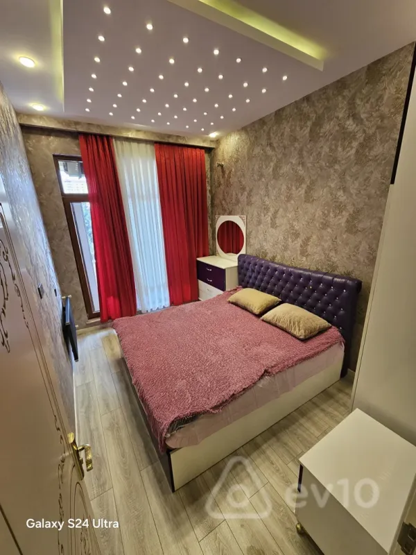 Kirayə verilir 2 otaqlı yeni tikili 56 m²
