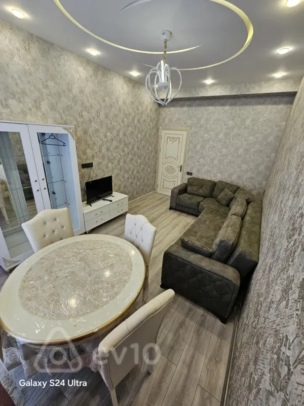 Kirayə verilir 2 otaqlı yeni tikili 56 m²