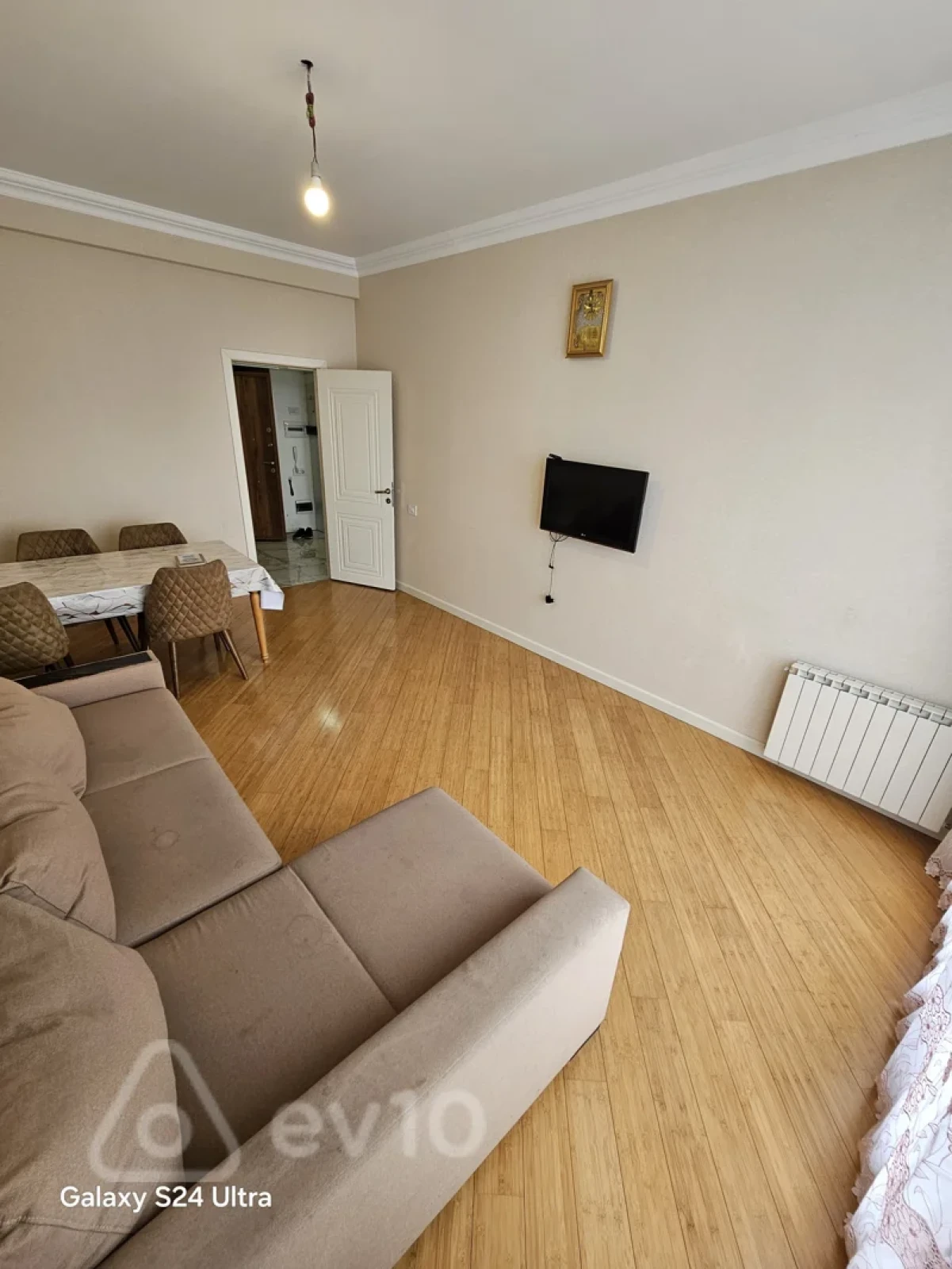 Kirayə verilir 2 otaqlı yeni tikili 56 m²